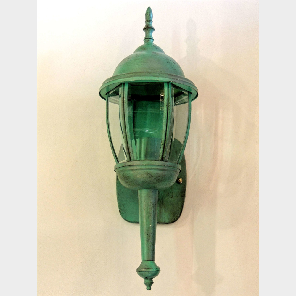 green_coach_lamp_brass
