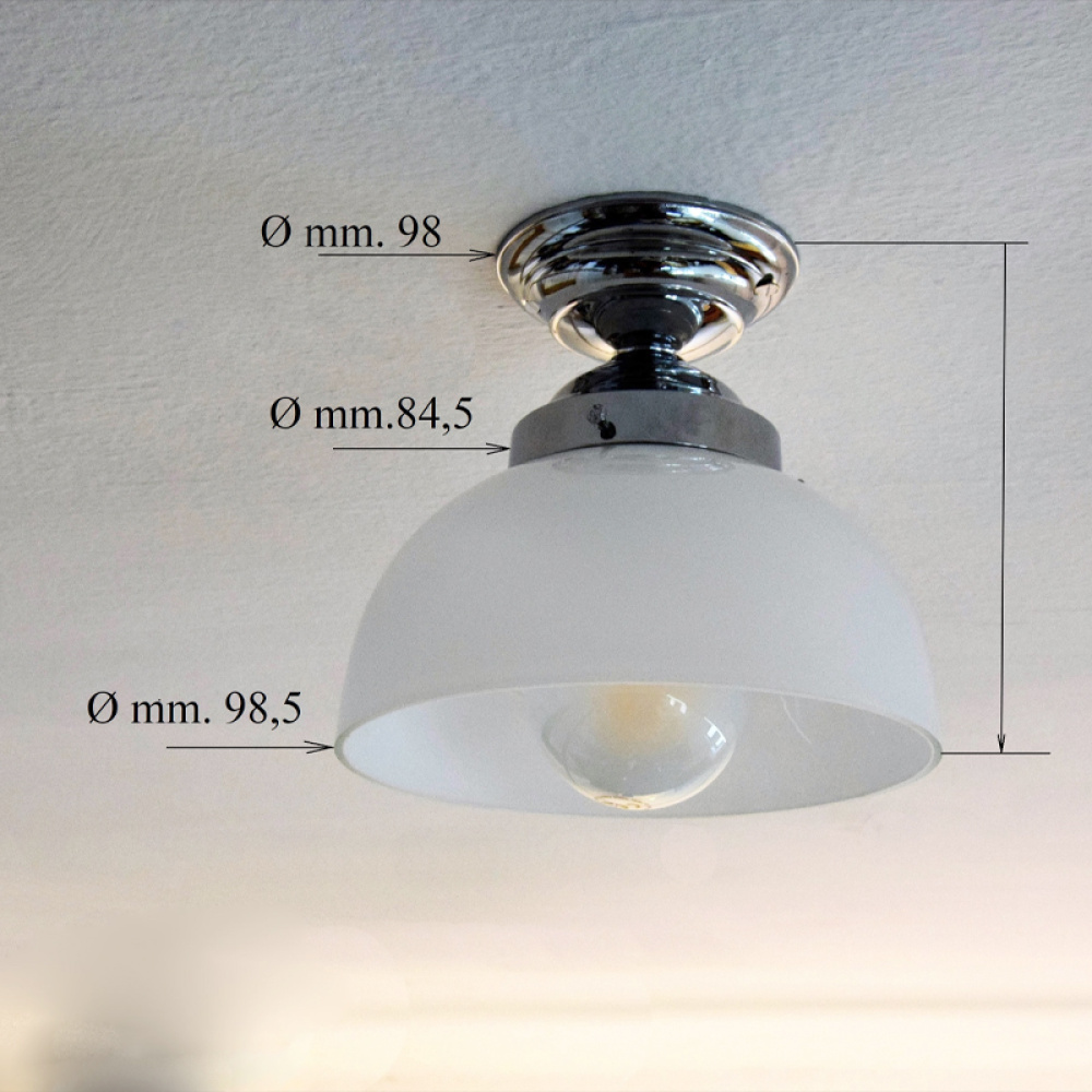 LS 1 modello tramvai rossi illuminazione